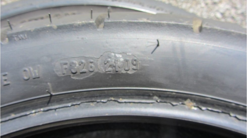 Metzeler 130/70/17, DOT2109 - 8