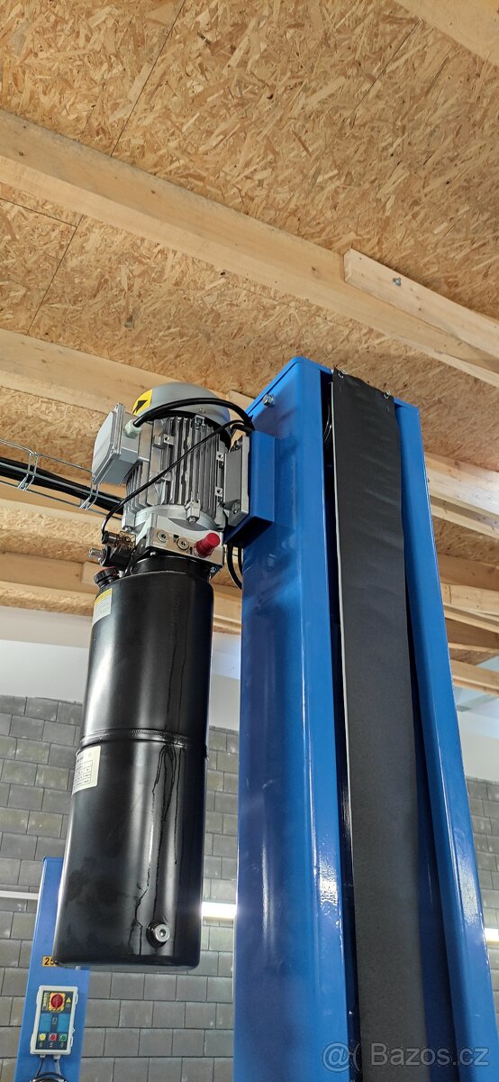 Dvousloupový elektrohydraulický zvedák 4000 kg/ 2m - 8