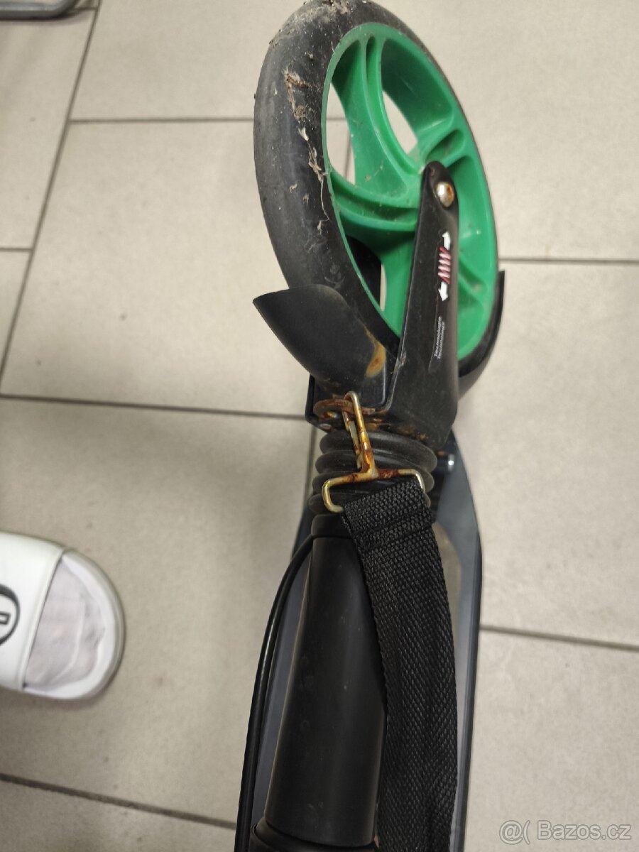 Koloběžka pro děti / náctiletí - 8