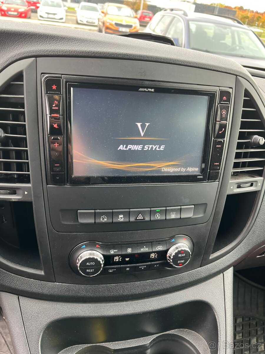 MB VITO 4x4, 71tis. km, webasto, tažné - 8