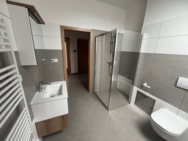 6 bytových jednotek - 8