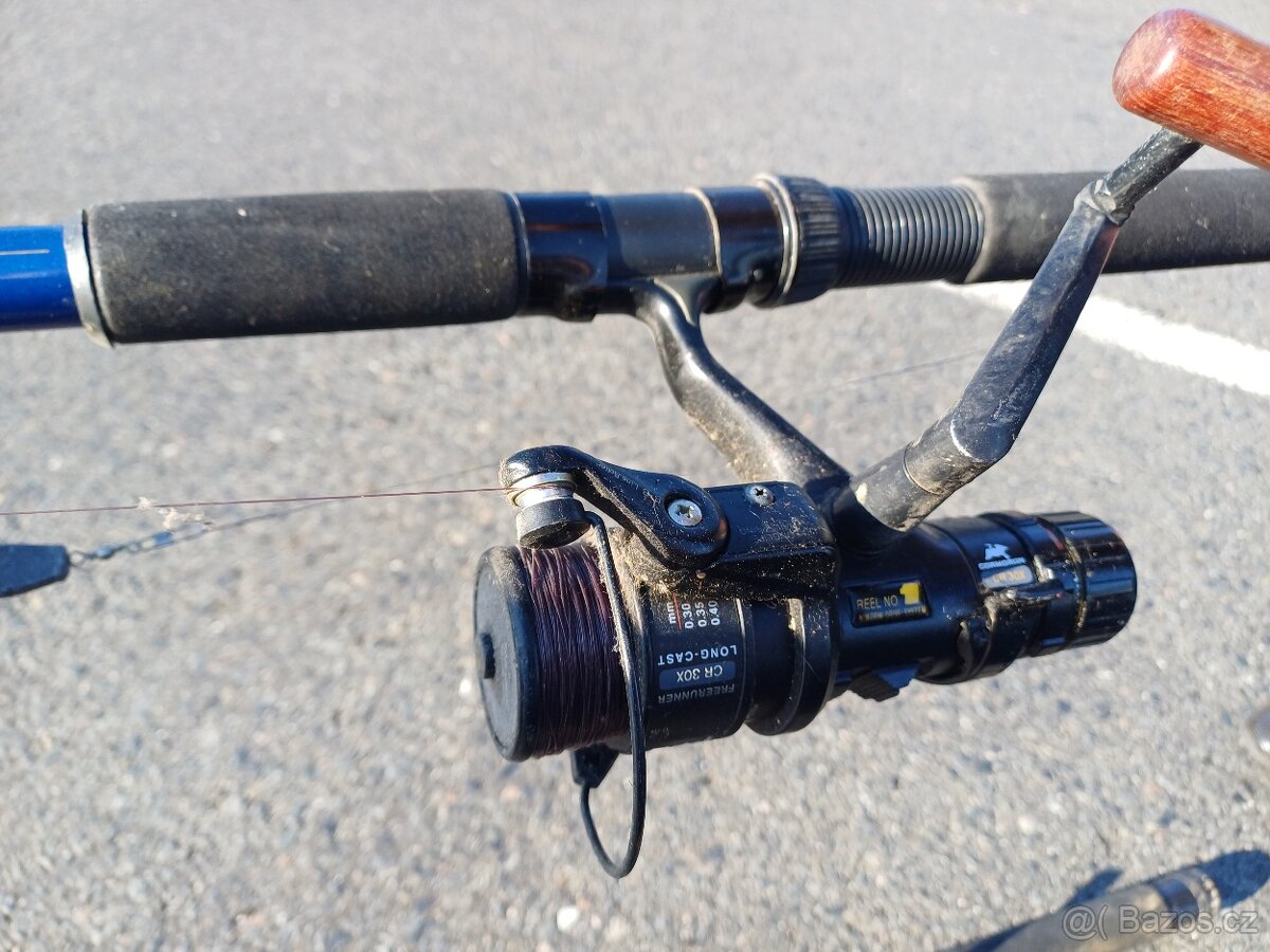 6 rybářských prutů s navijáky - 8