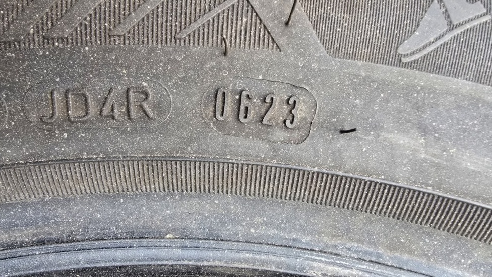 Letní pneu 215/55/17 Good Year - 8