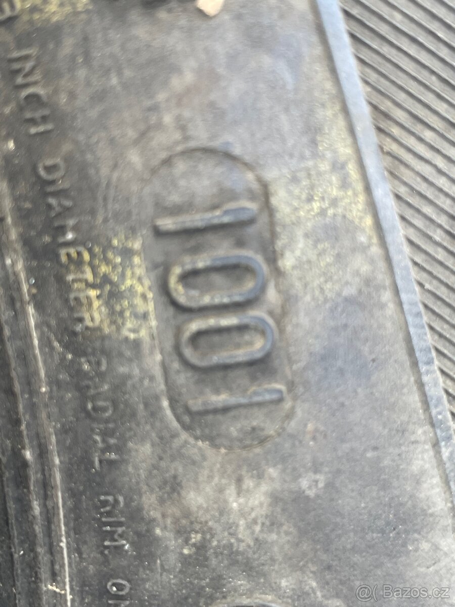 Pneu 155/80 R13 - 8