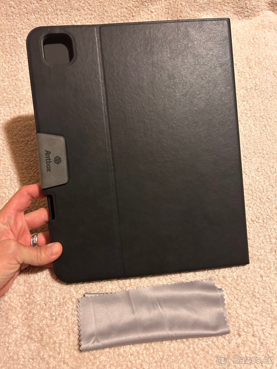 Pouzdro pro iPad 13" - 8