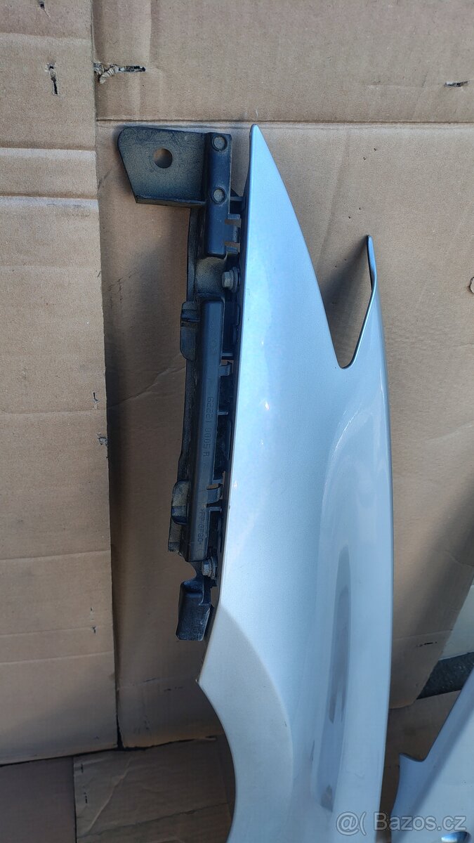 Renault Laguna 3 predni blatniky - 8