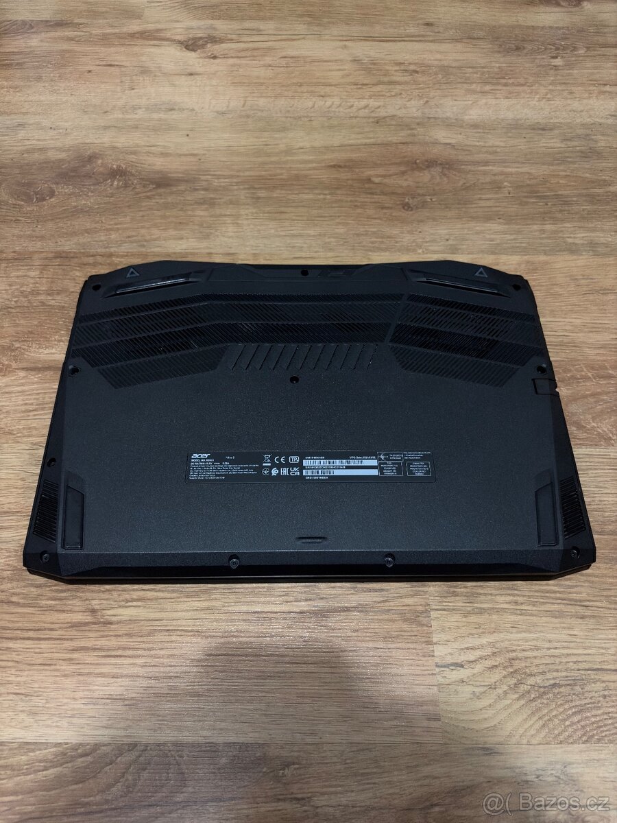 Herní Notebook Acer Nitro 5 / RTX 3060 6GB / 16GB / i5 / - 8