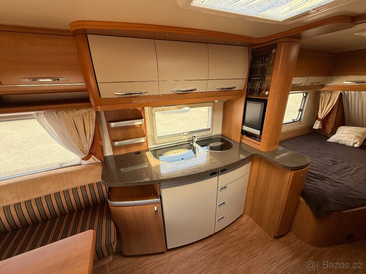 Hobby 560, předstan, solární panely, měnič - 8