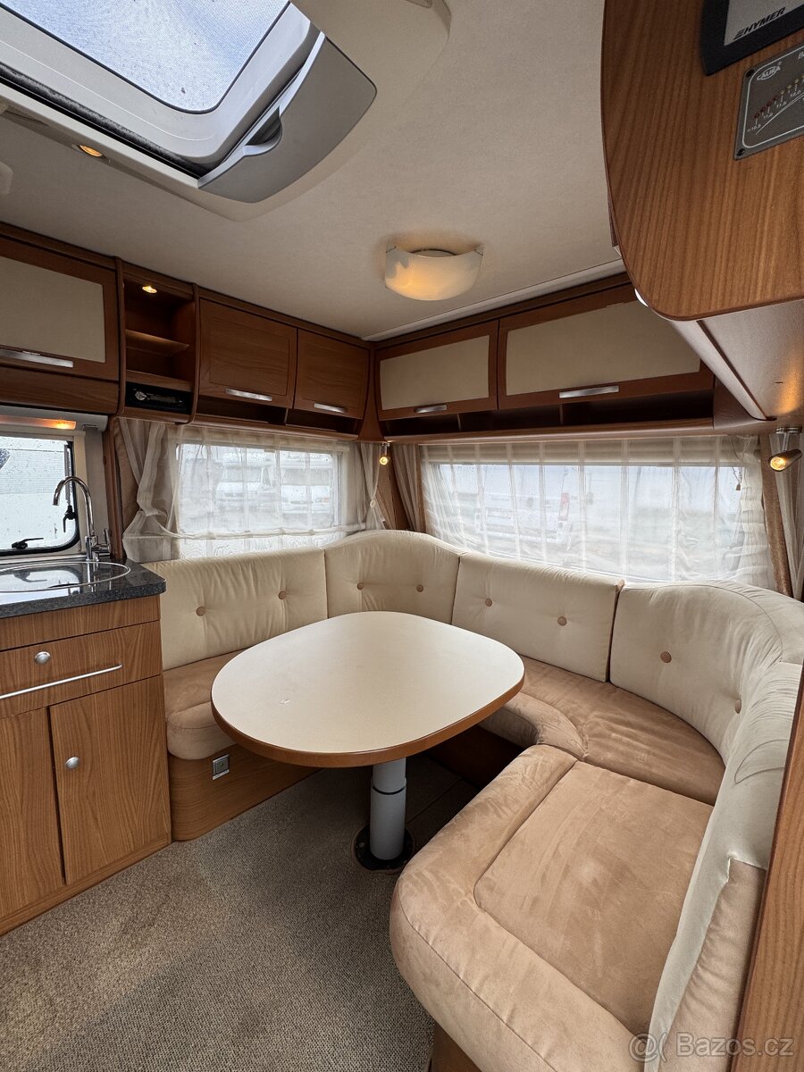 Hymer Nova-SL 580 ~ Dělené postele - 8