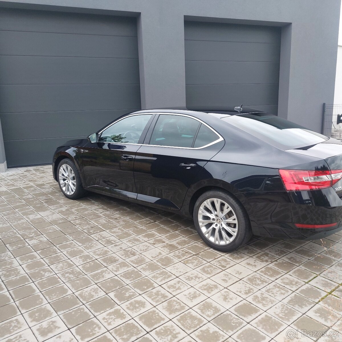 Škoda superb 2.0tdi-110kw-129.000km - 8