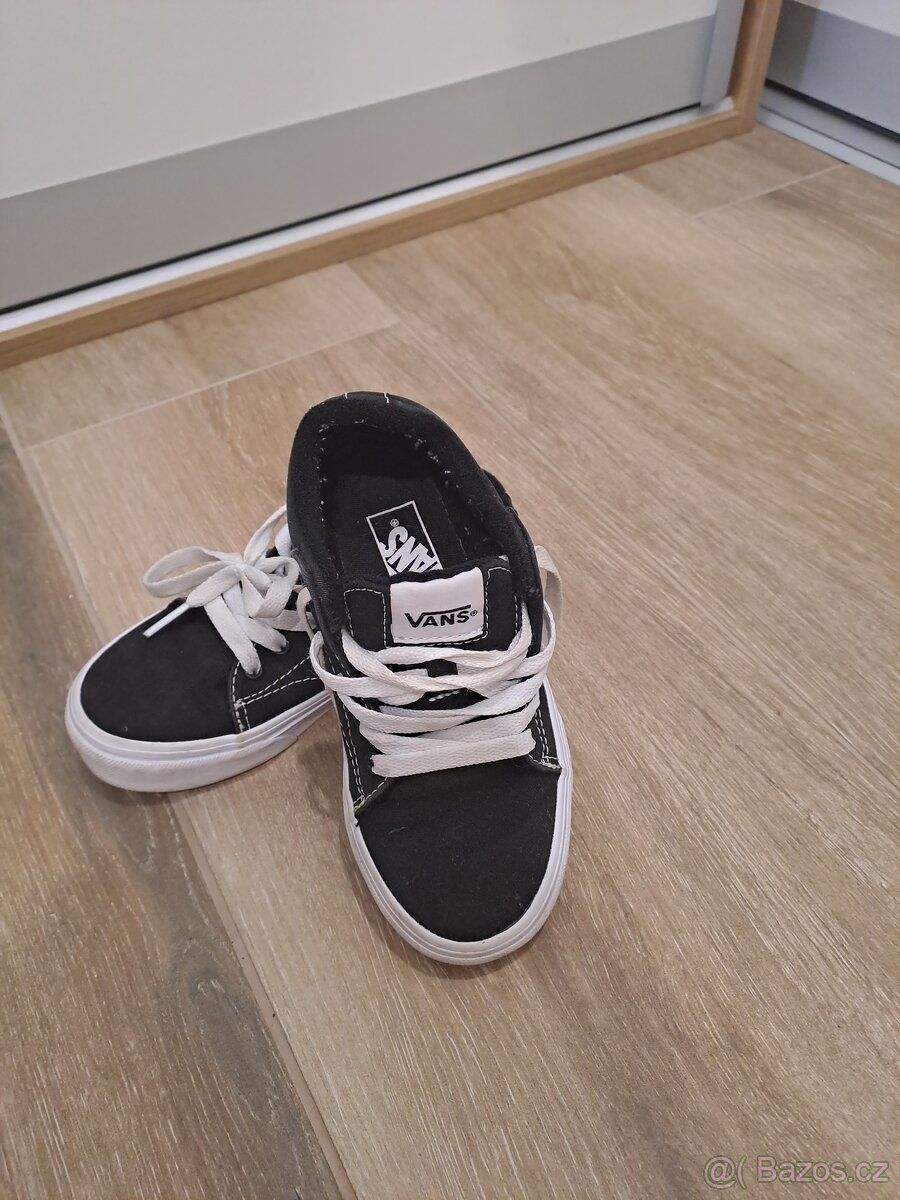 Prodam více paru bot po synovi - 8