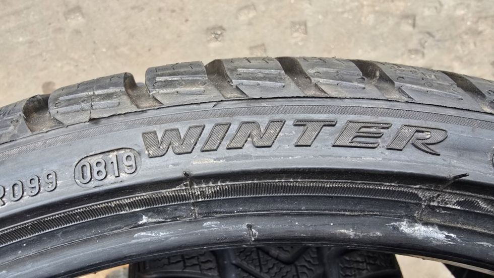 Zimní pneu 245/30/20 Pirelli - 8