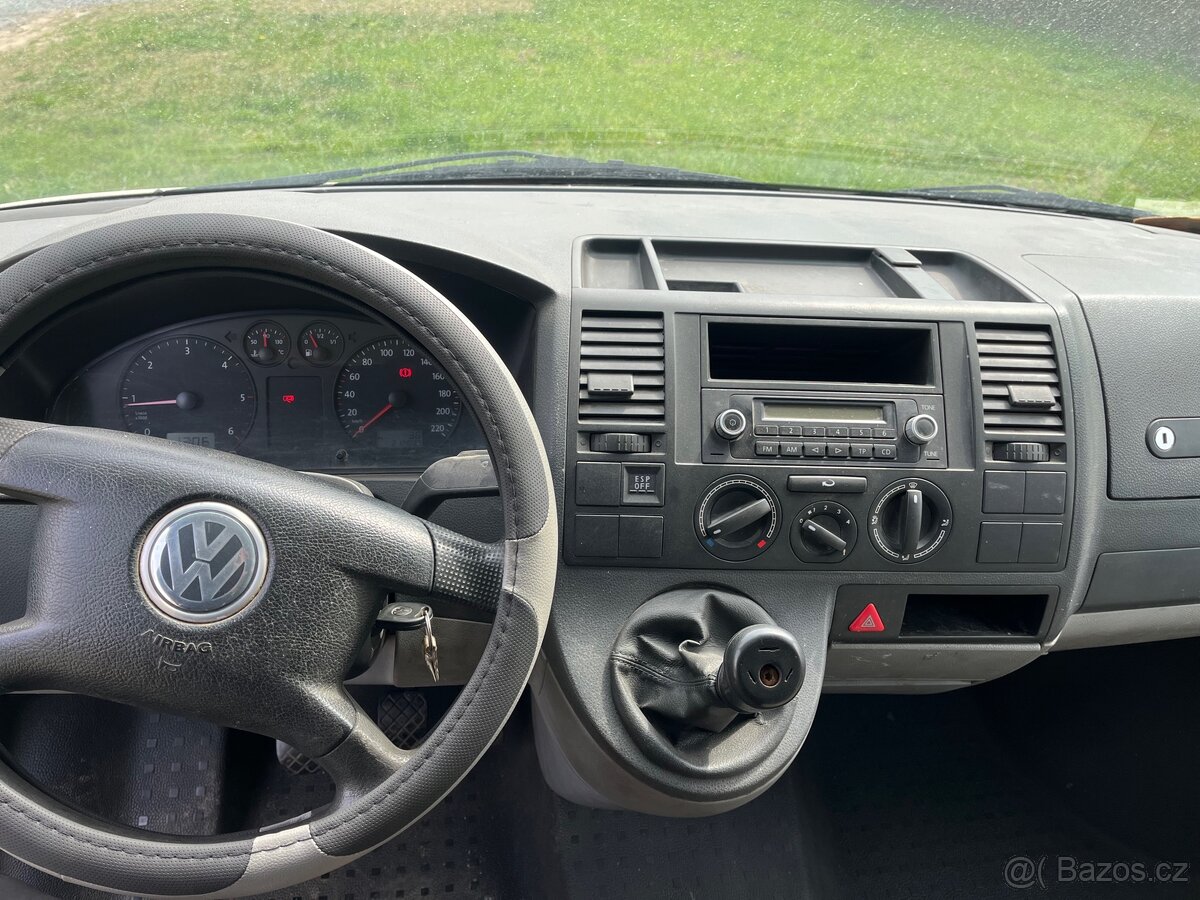 Volkswagen Transporter - 8