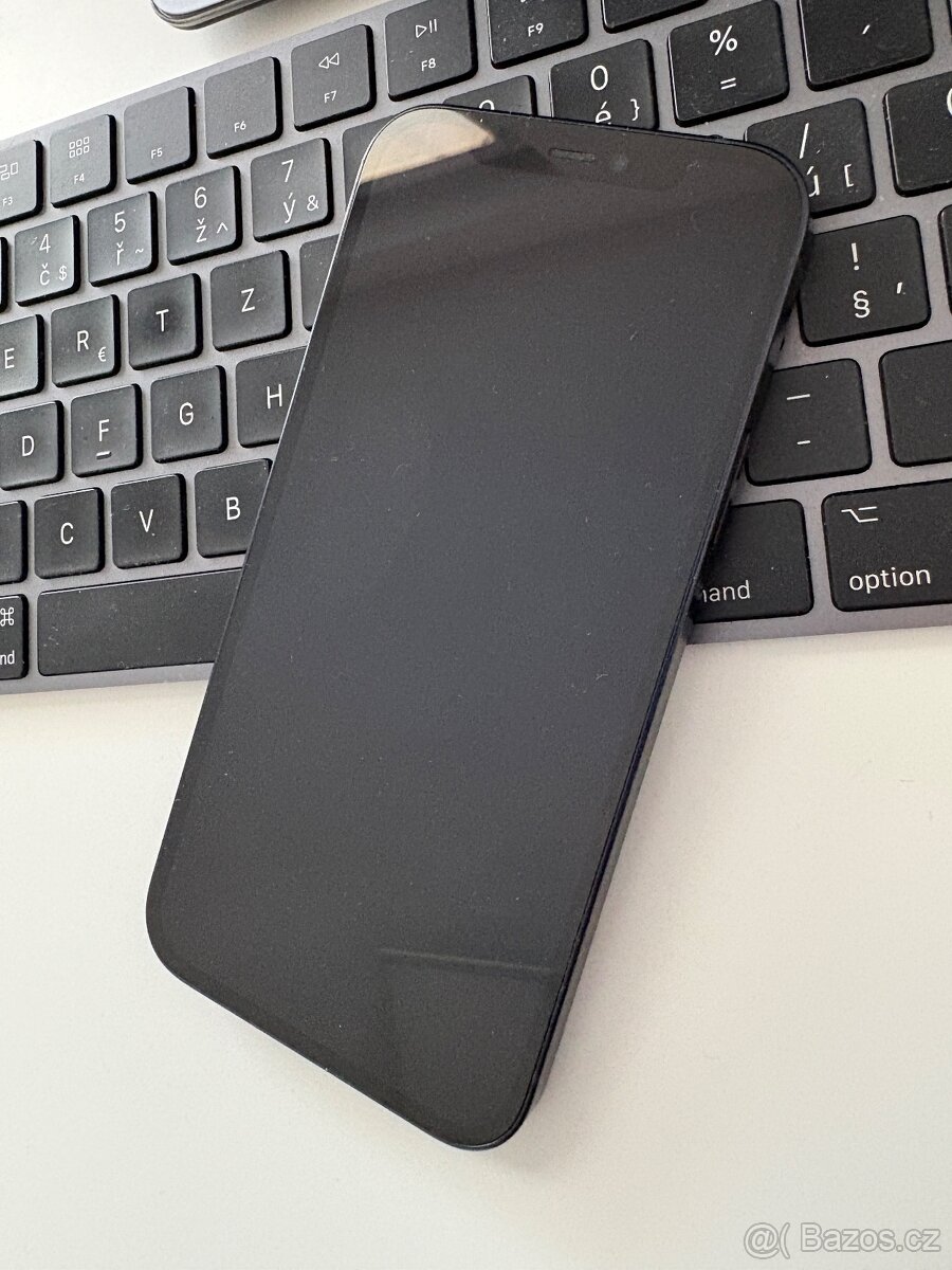 iPhone 12 128GB černý - 8