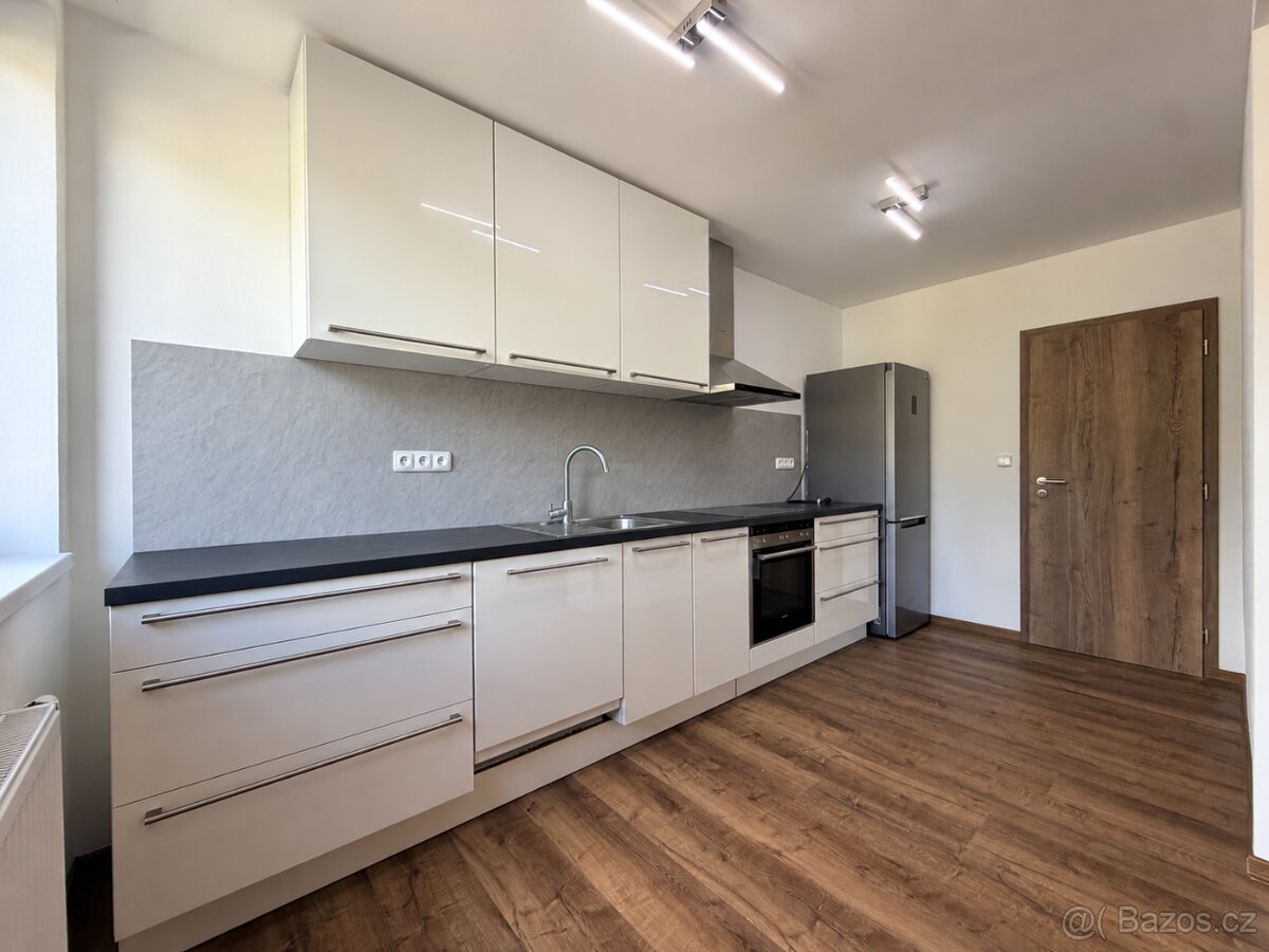 Pronájem 3+kk, 83m² Boleradice - 8