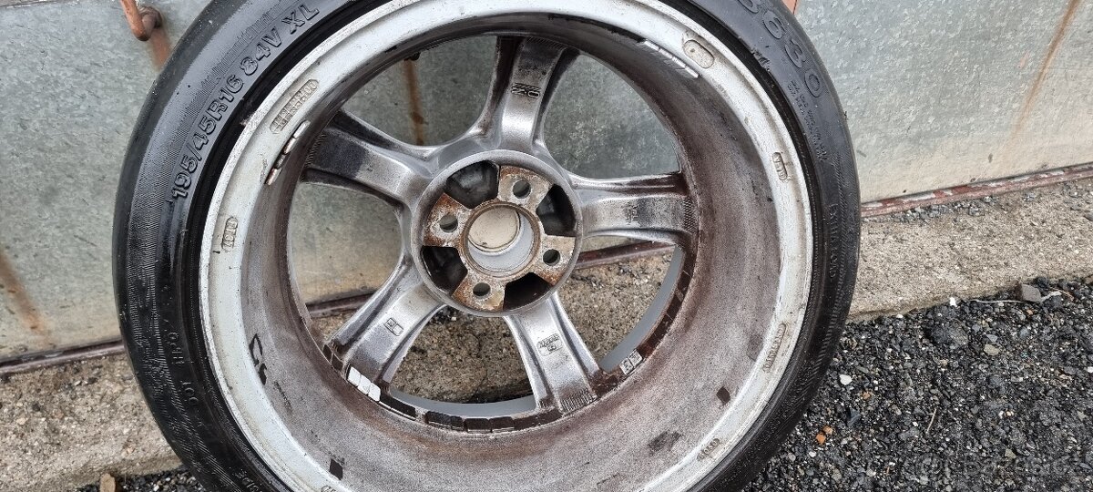 Kola OZ Racing 4x100 - 8