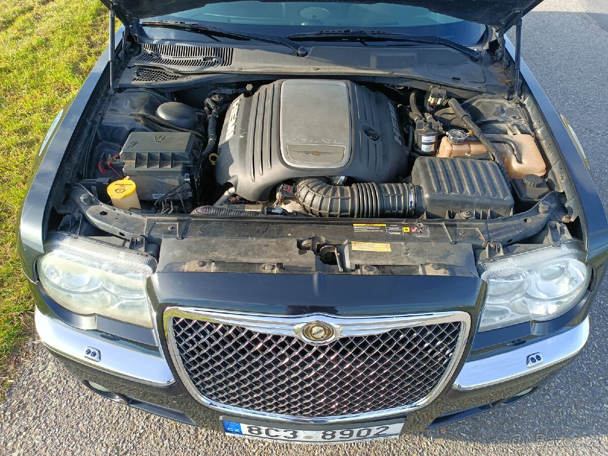 Chrysler 300C - 8