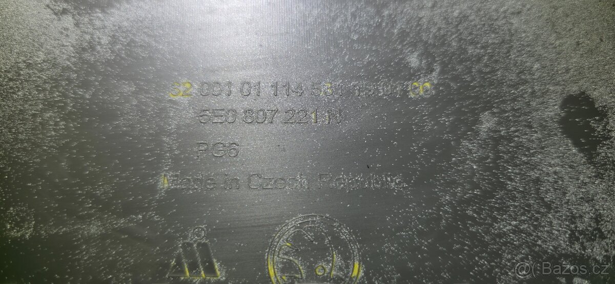 Přední nárazník Škoda Octavia III - 8