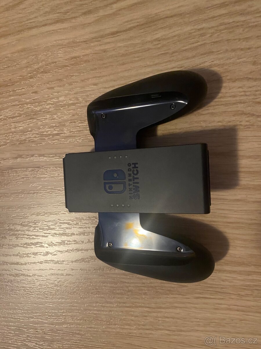 Nintendo switch + hry a obal - 8
