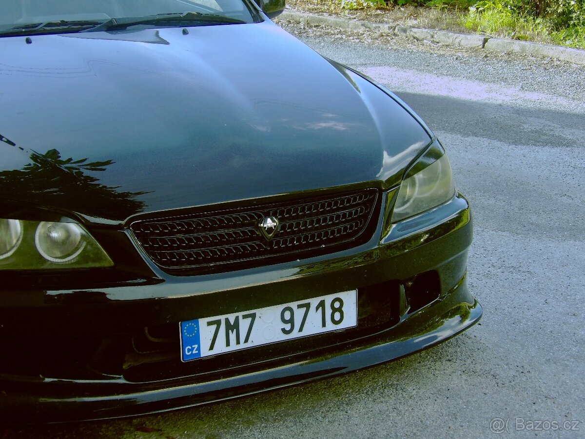 Lexus IS200 RHD - 8