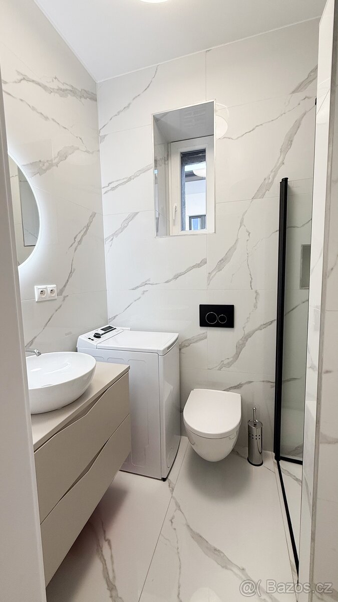 Pronajem bytu 1+kk 18,2 m² Ortenovo náměstí - Holešovice - 8