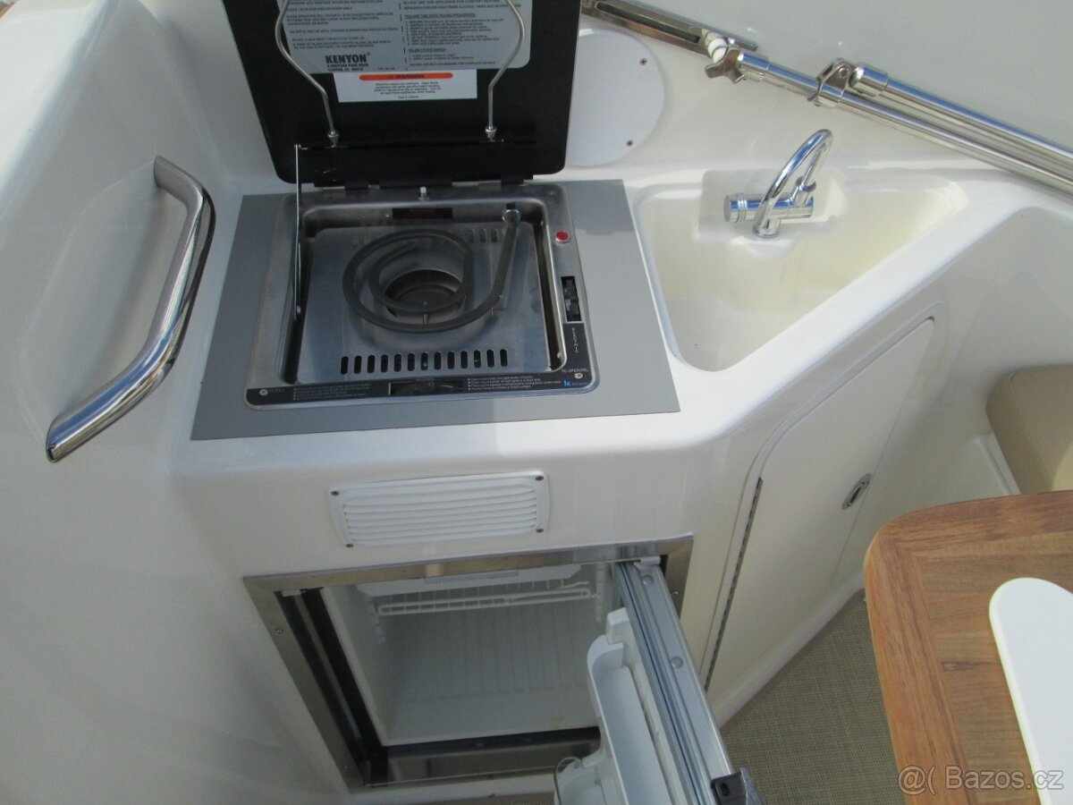 BAYLINER 742 CUDDY - 8