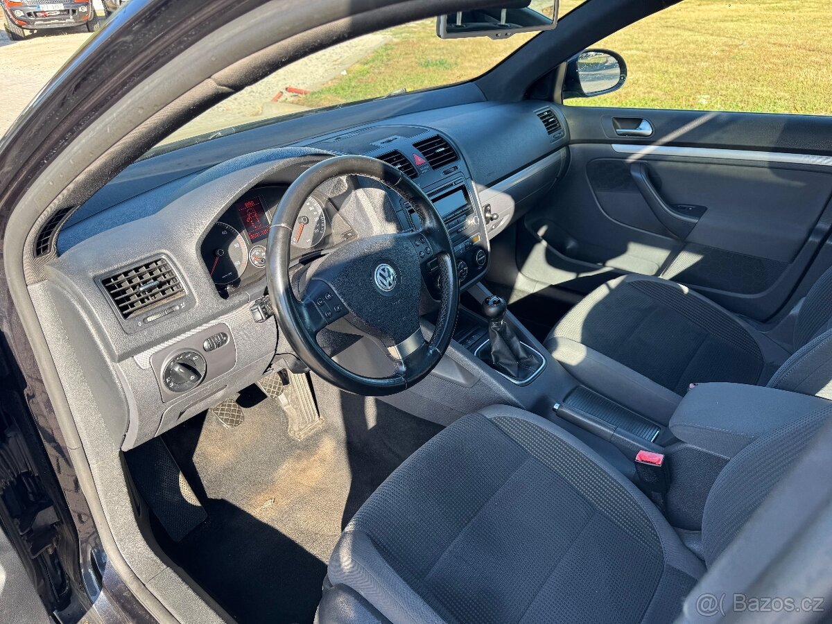 VW Golf 5 1,9TDi 77kW, PANORAMA, nová STK - 8