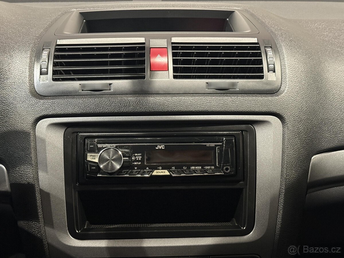 Škoda Octavia II 1.6i , 75 kW benzín, 2011 - 8