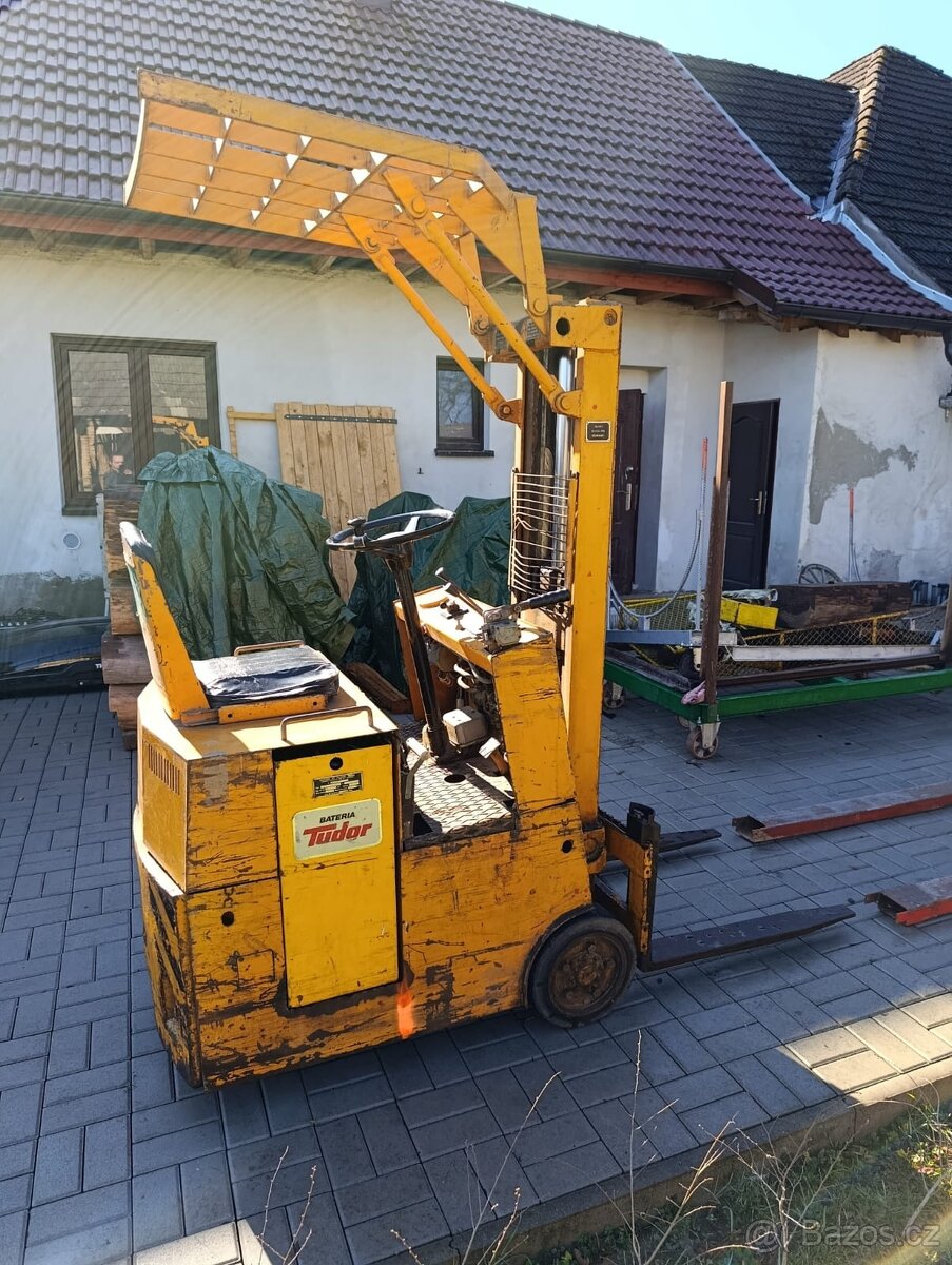 Vysokozdvyžný vozik - 8