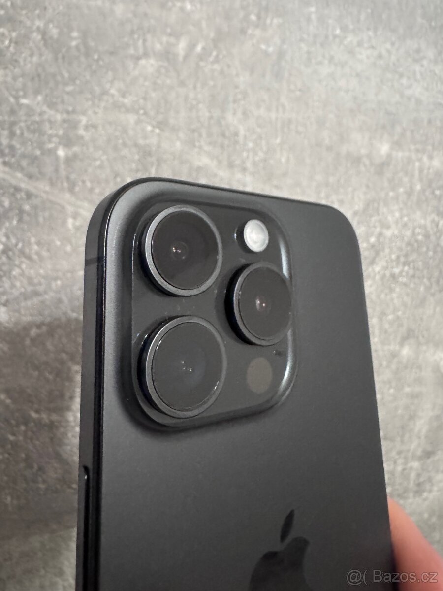 IPhone 15 pro 256gb - 8