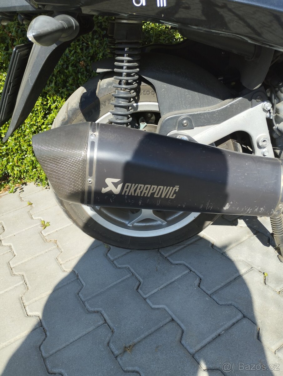 Piaggio MP3 500LT - 8