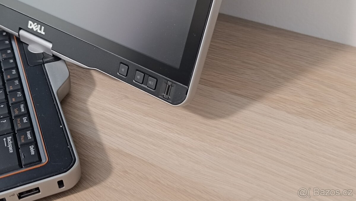 Dotykový konvertibilní Dell Latitude XT3 - 8