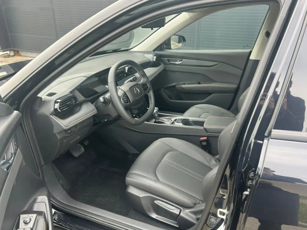 Dongfeng Shine, SHINE GS E1 - 8