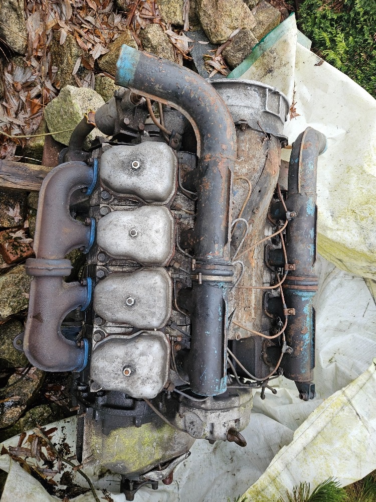Tatra 148 - 8