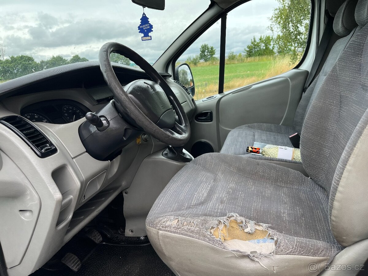 Renault Trafic MAXI 2.0Dci L2H2 rok 2010 - 8