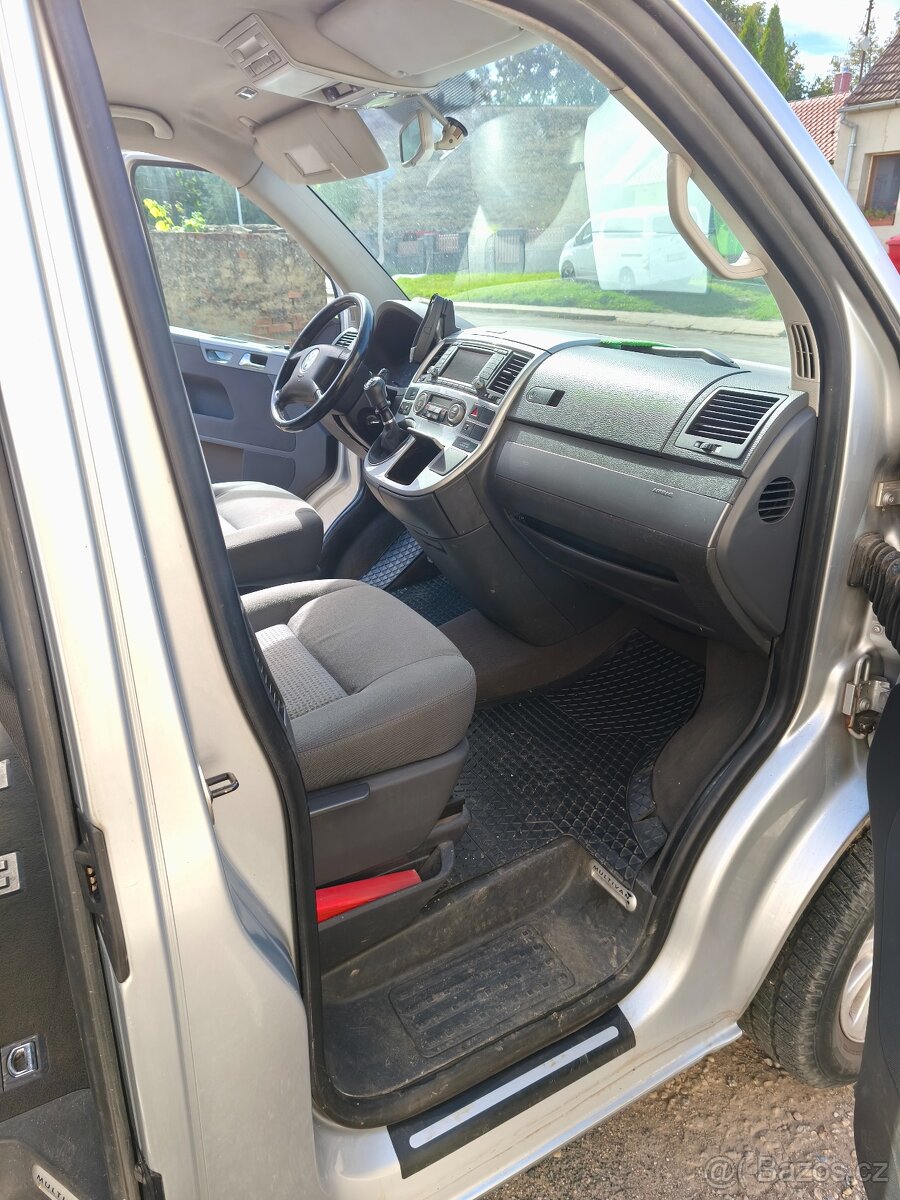 VW Multivan T5, 7 sedadel - 8