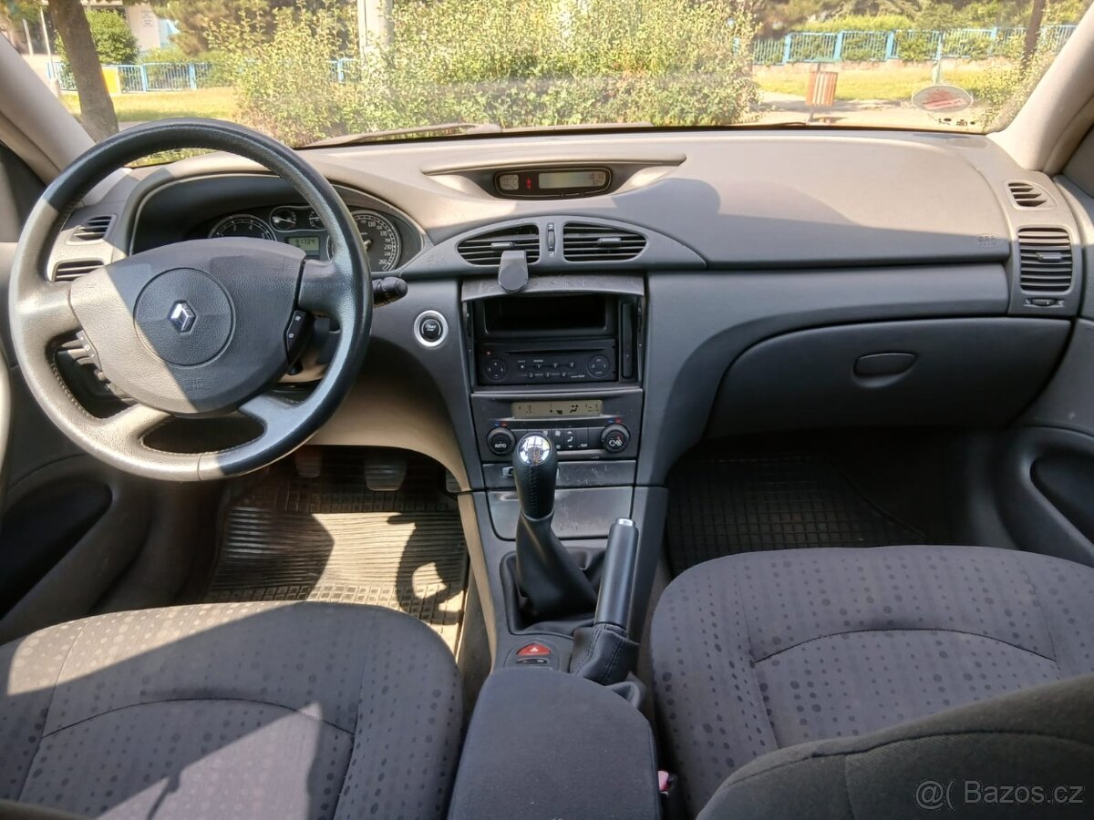 Laguna 1.6 Liftback - 8