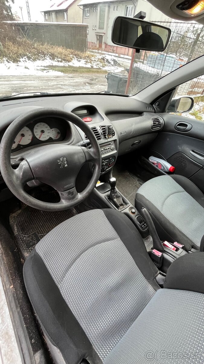 Peugeot 206 SW 1.4i - 8