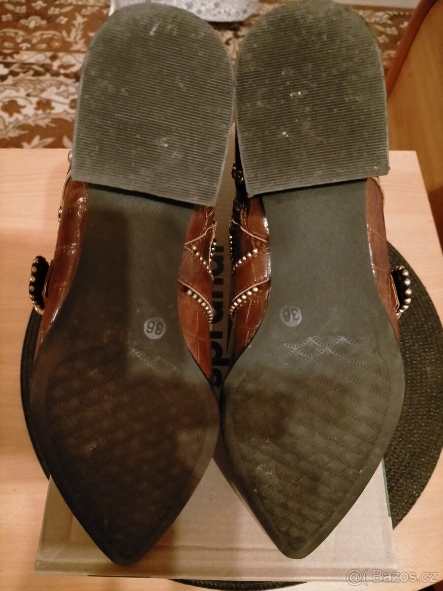 Krásné dámské kozačky - 8