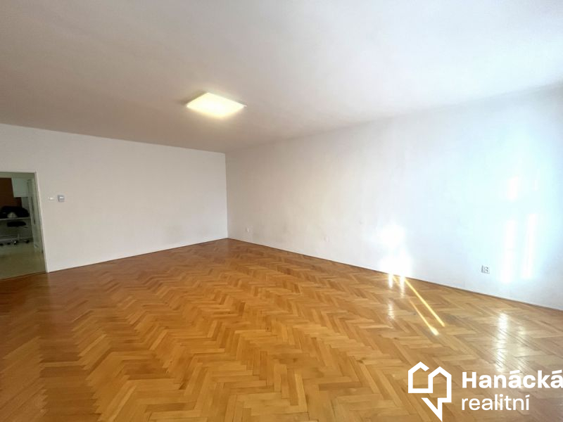 Pronájem velmi pěkného bytu 1+1 v centru Olomouce - 8