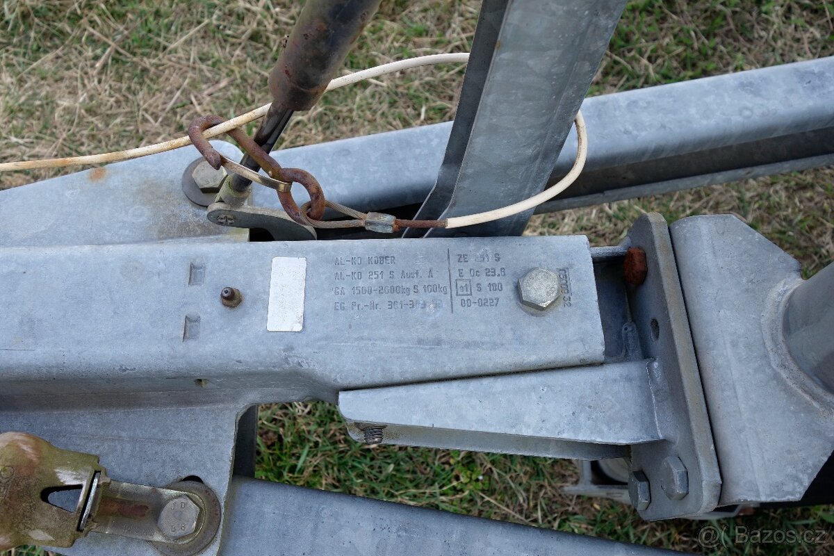 Přívěs pro přepravu koní - 8