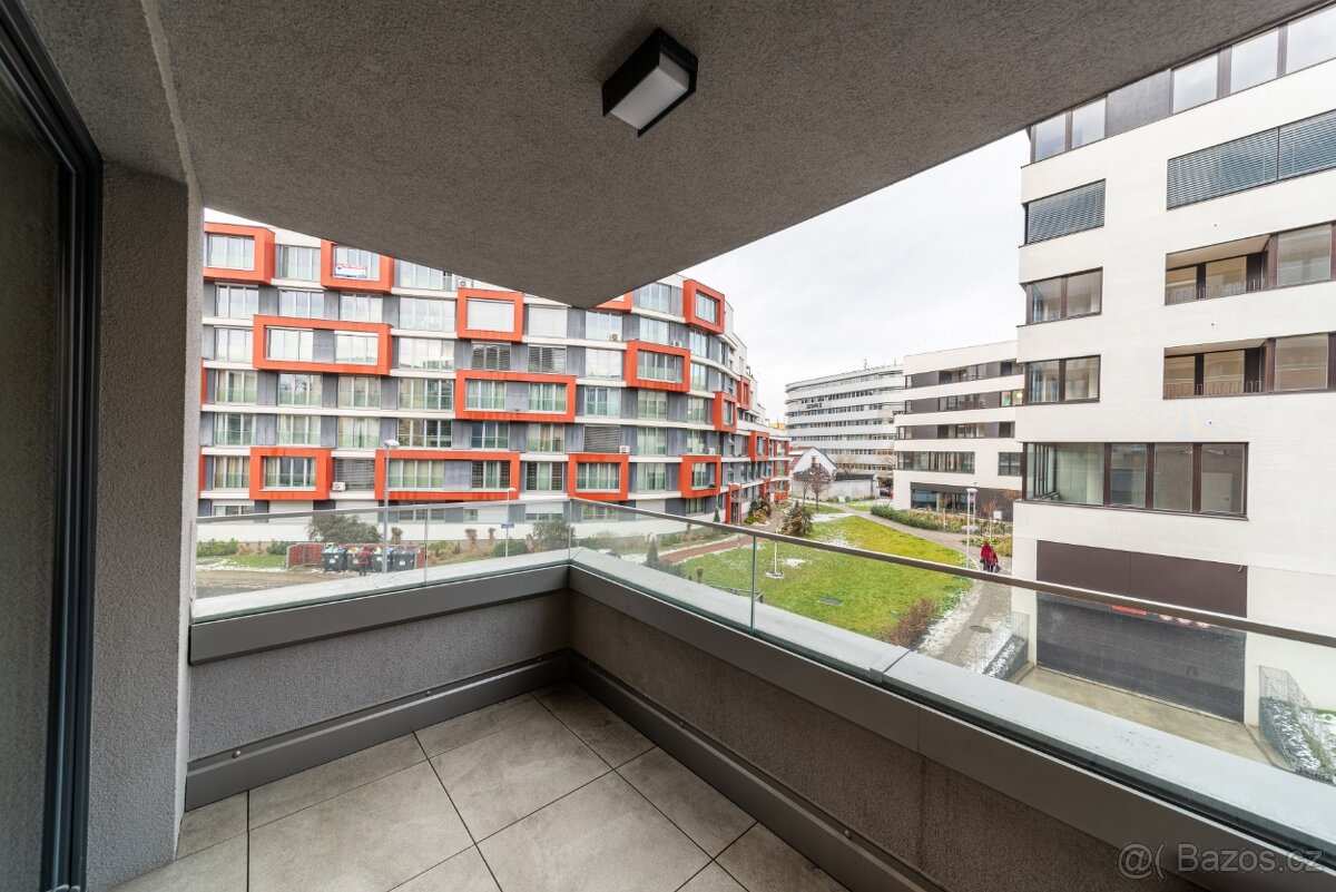 Pronájem – byt 1kk v lokalitě Libeň - 8