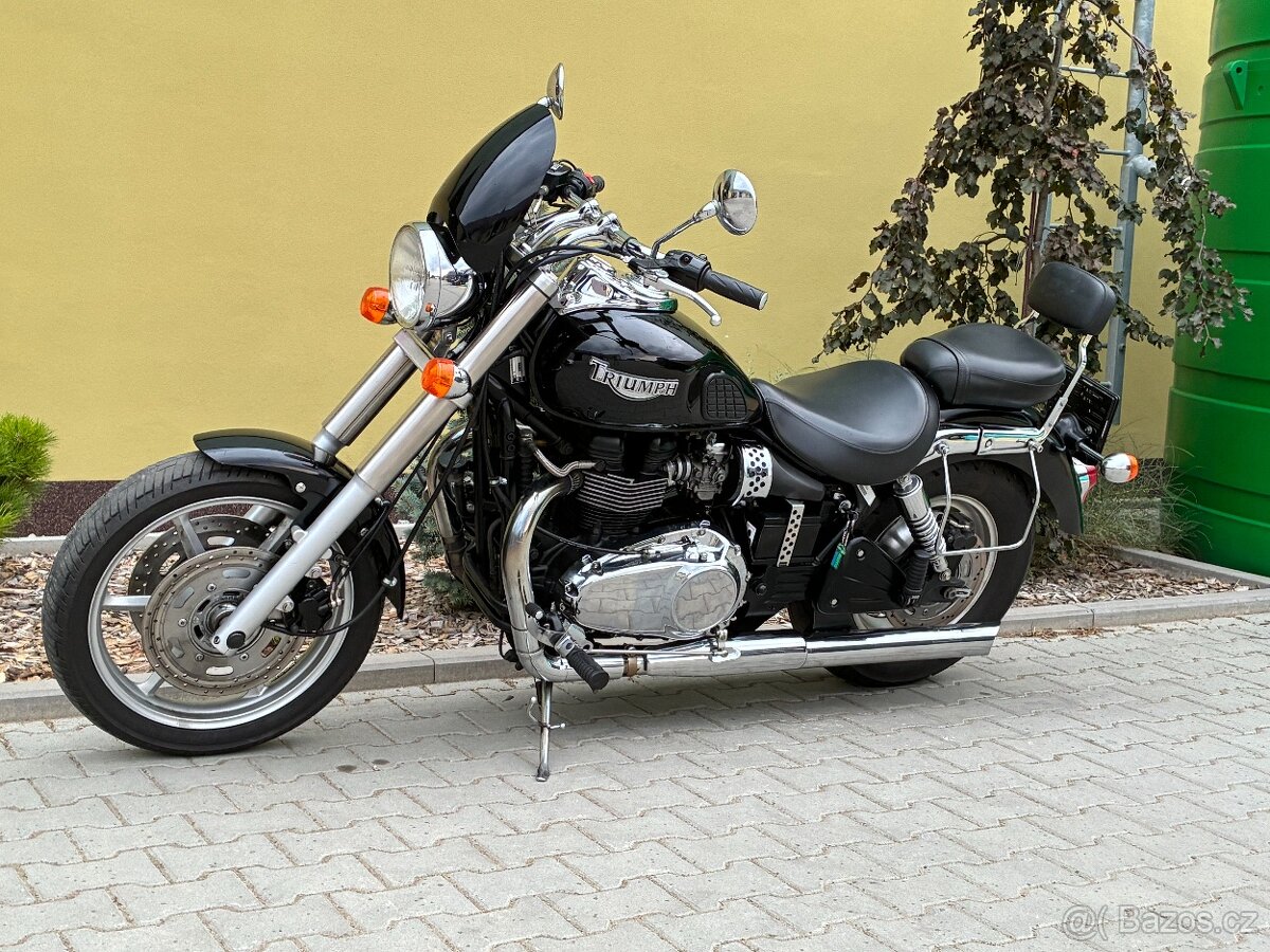 Triumph SPEEDMASTER - 8