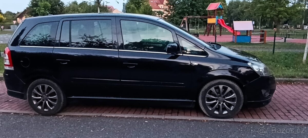 Opel Zafira - 8