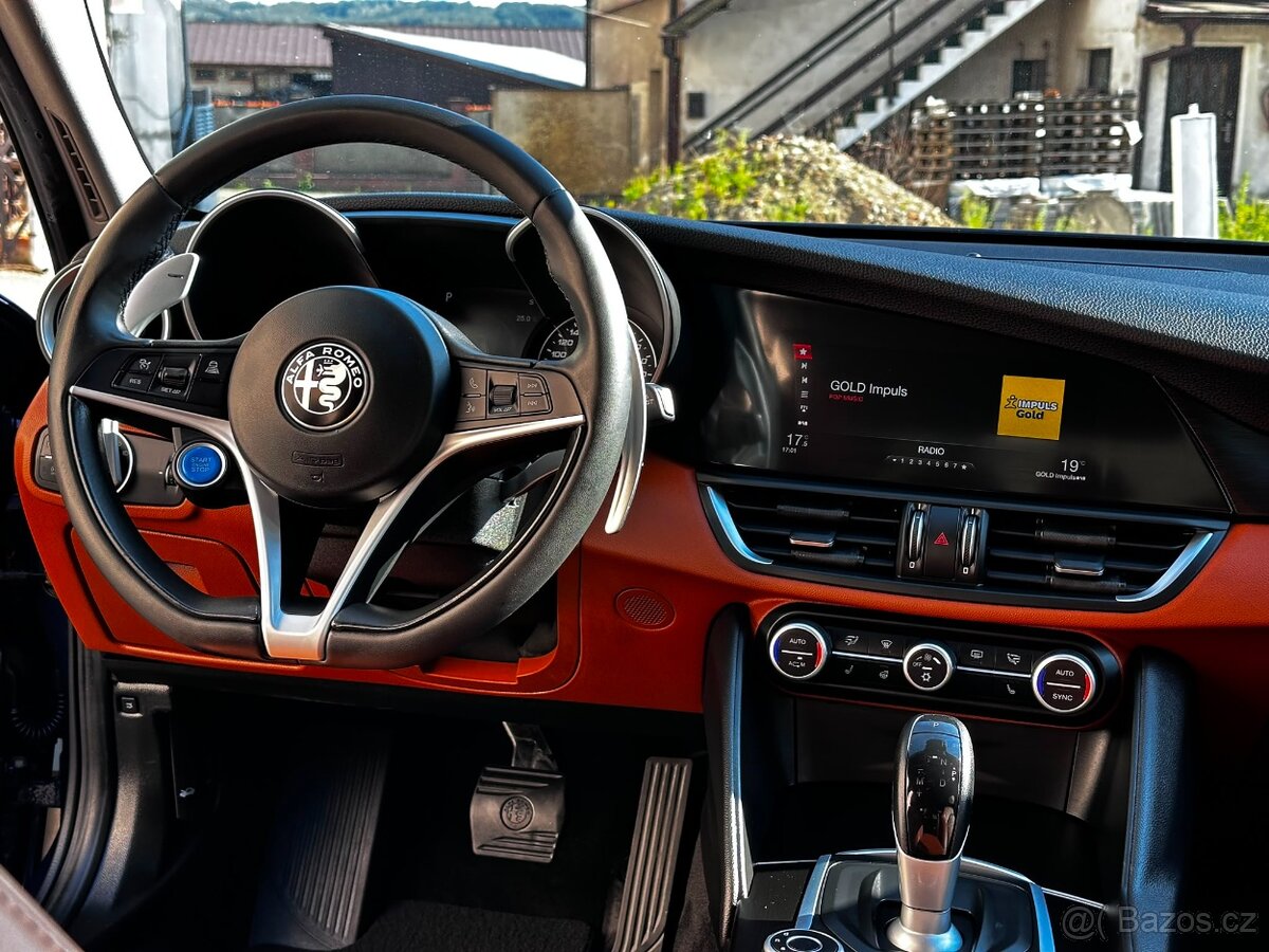 Alfa Romeo Giulia 2,2JTD - 8