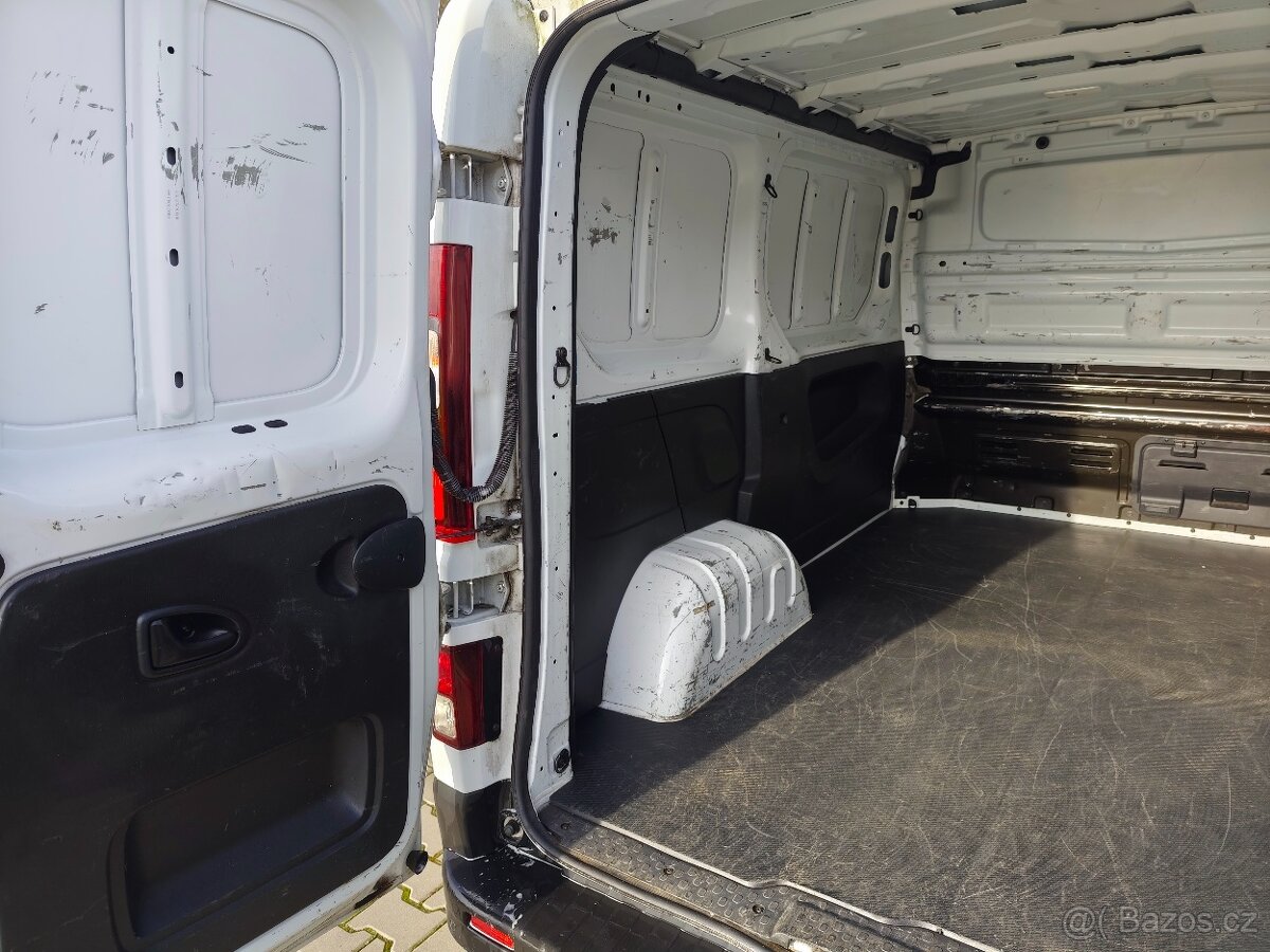 RENAULT TRAFIC 1.6 92kW NAJ. 133000KM ROK 2019 - 8