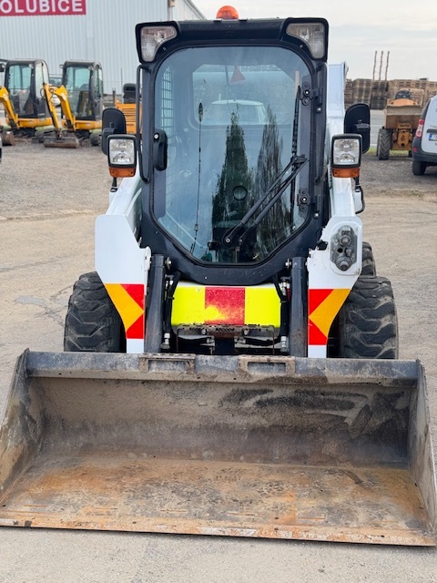 Smykový kolový nakladač Bobcat S530 - 8