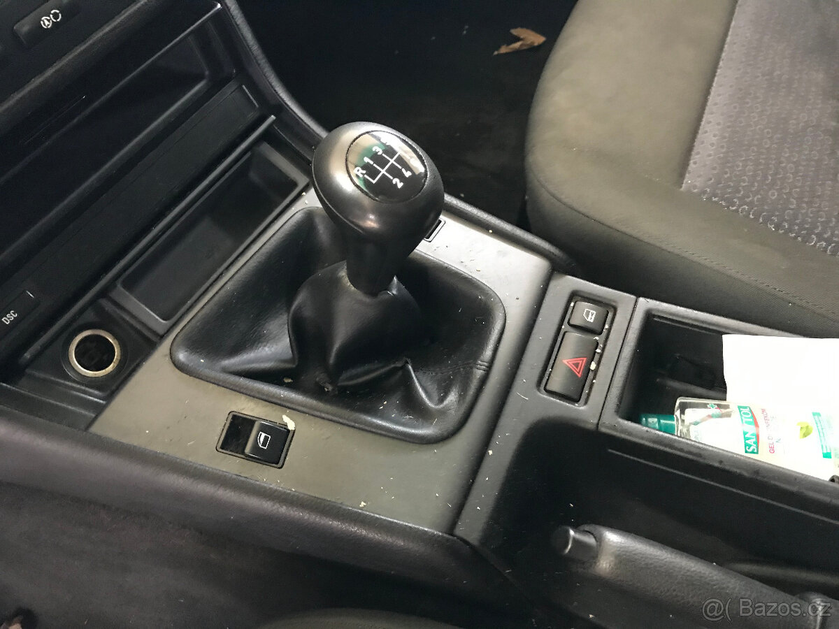 BMW 320D E46 110kW 2003 KOMBI 204D4 - dily - 8