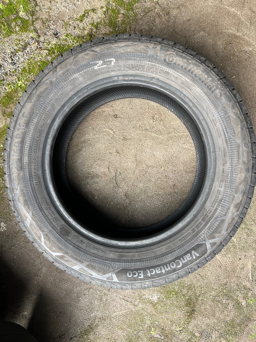 Pneu 215/60/16 - 8