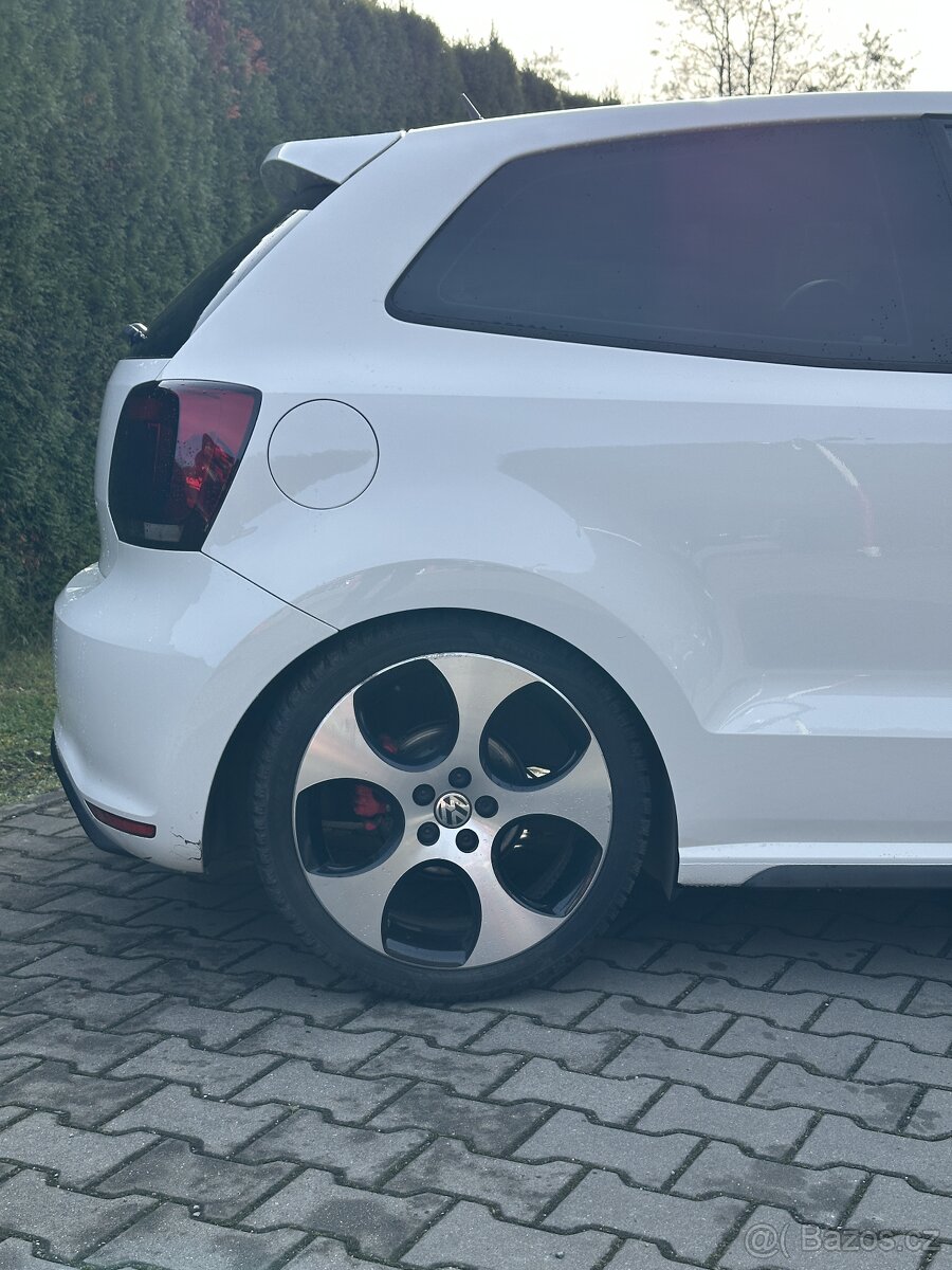 Volkswagen Polo GTI 1.4 TSI - 8